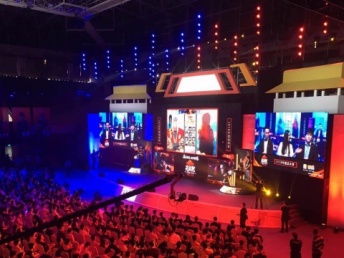 圖 北京年會場地租用帶燈光舞臺 設(shè)備齊全短租使用 北京留學(xué)